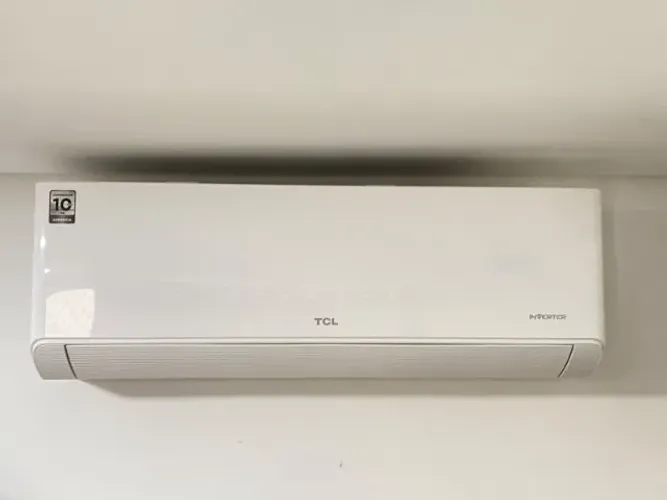 AR-CONDICIONADO TCL T-PRO 2.0 INVERTER 12.000 BTUs - 220V
