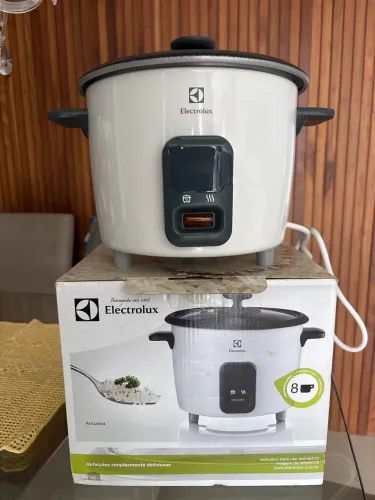 Panela de arroz elétrica Eletrolux 220v