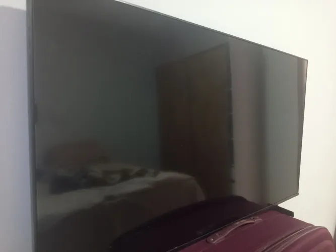 Vendo TV Samsung 43" menos de um mês de uso. 1 ano de garantia