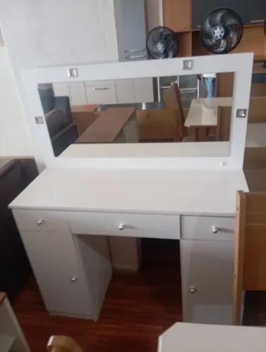 Penteadeira nova em oferta 