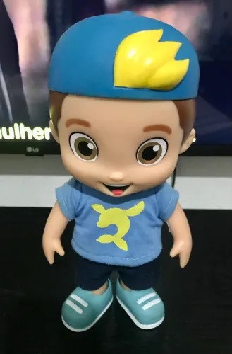 boneco articulado luccas neto que fala rosita
