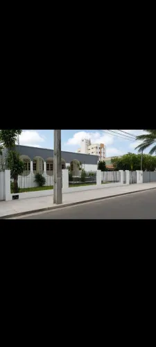 Aluga--se prédio comercial com 9 salas, 3 recepções garagem para 10 carrosR$ 13mil reais