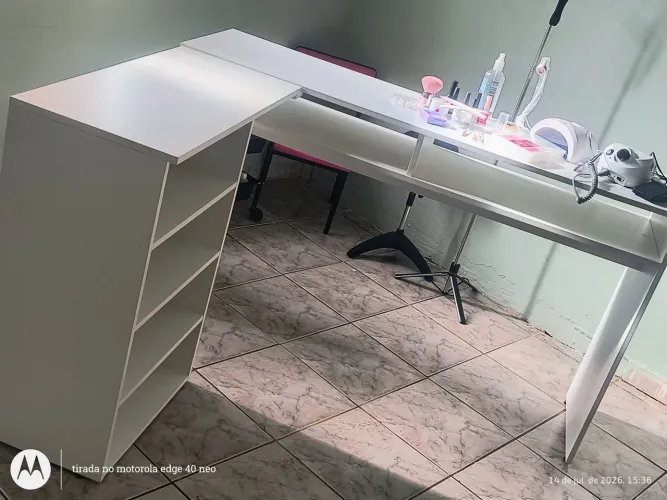 vendo mesa L completa com nicho e todos os itens acima