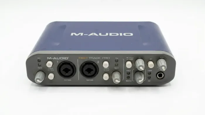 Placa de Áudio M-AUDIO FAST TRACK PRO
