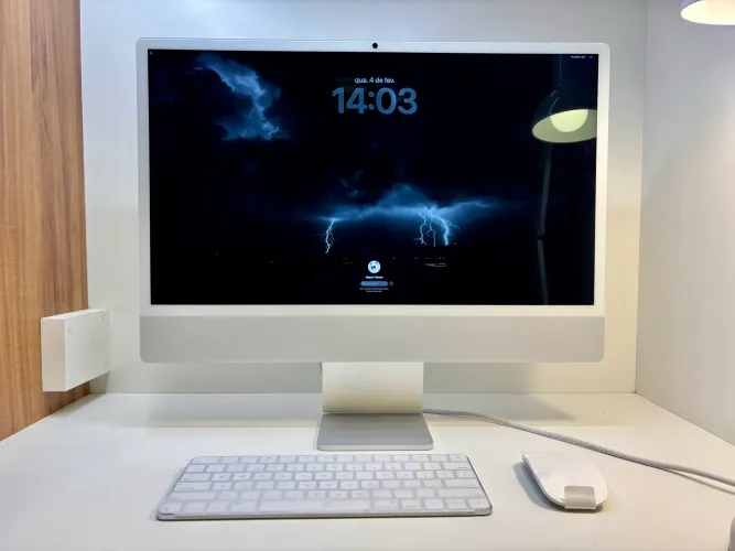 iMac 24-inch [M4 (16/256GB)]