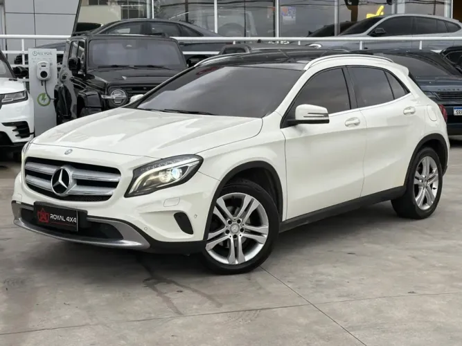 Mercedes-Benz GLA 200 Vision 1.6/1.6 TB 16V Flex Aut. 2015