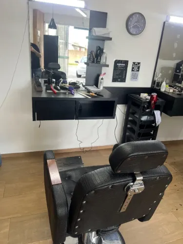 Bancada barbearia + cadeira barbearia terra santa 