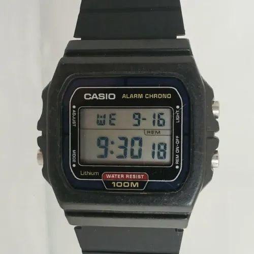 Casio Antigo W-720 Alarme Cronógrafo Raro - Não é Seiko Citizen Orient Ricoh Technos Timex