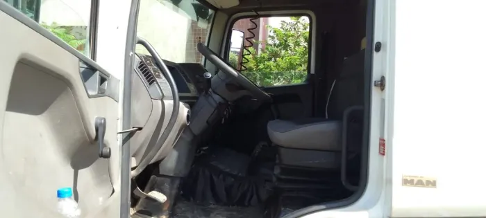 VENDO CAMINHÃO VW 15.190 BAU OTIMO ESTADO