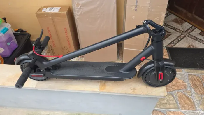Patinete Elétrico Scooter de Alumínio