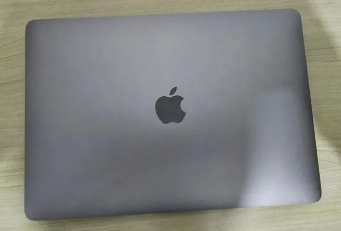 MACBOOK PRO 16 2019 I7 16gb 512 TOUCH BAR