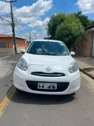 Nissan March SV 1.6 16V Flex Fuel 2012