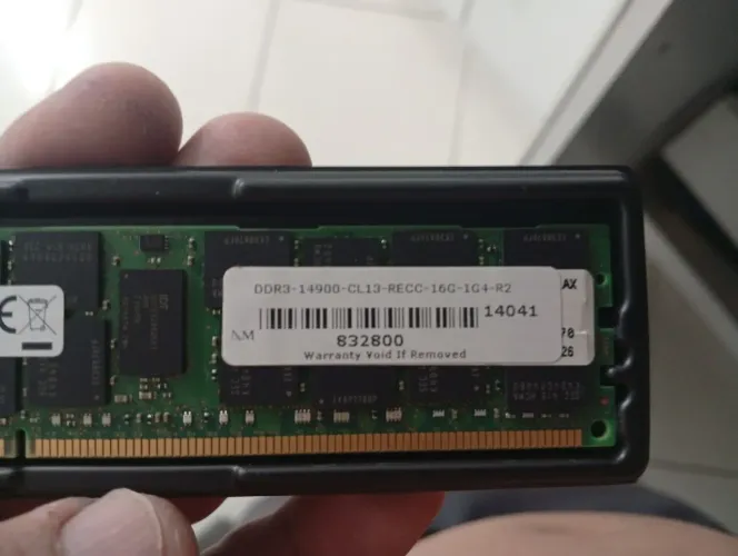 Memória RAM DDR3 Samsung 16GB - 14900R