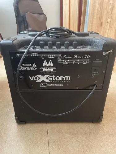 Amplificador de contrabaixo