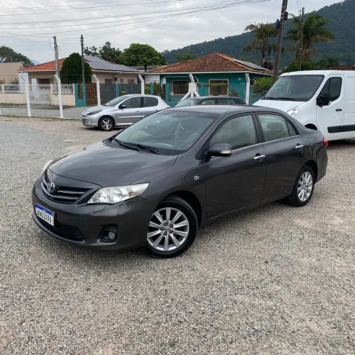 Toyota Corolla Altis 2.0 Flex 16V Aut. 2014