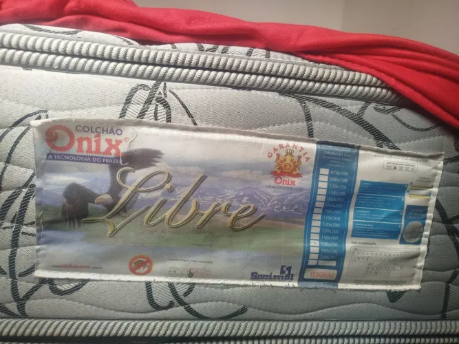 Cama quenn onix com mola ensacada 