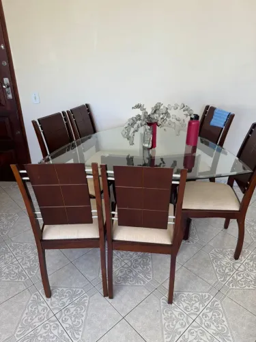 Mesa de Jantar com 6 cadeiras