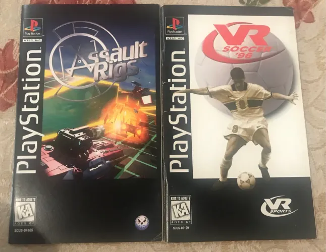 Manuais originais longbox de PlayStation play 1