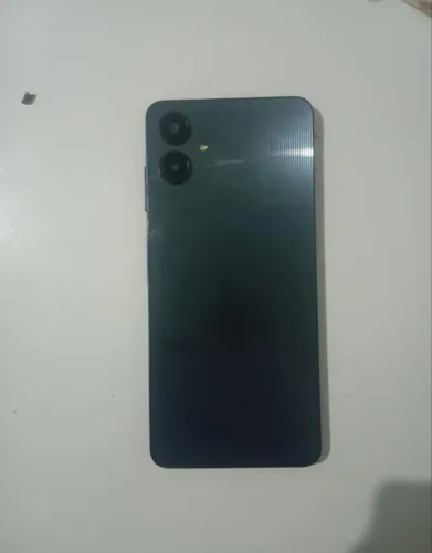 Samsung Galaxy A06 ótima condições
