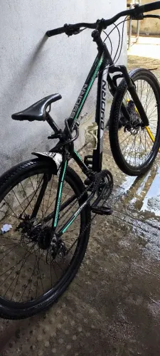 Vende-se bike aro 29 byorn com apenas 1 ano e meio de uso