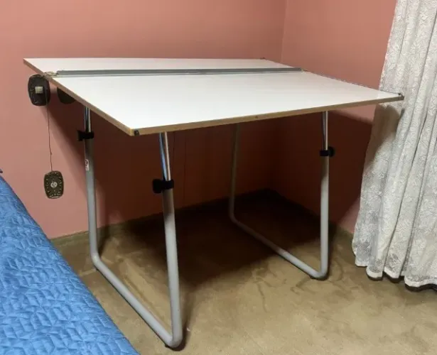 Prancheta / mesa de desenho Trident 1,20 x 0,90, referência TUB-15