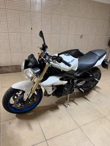 Vendo Triumph Street Triple