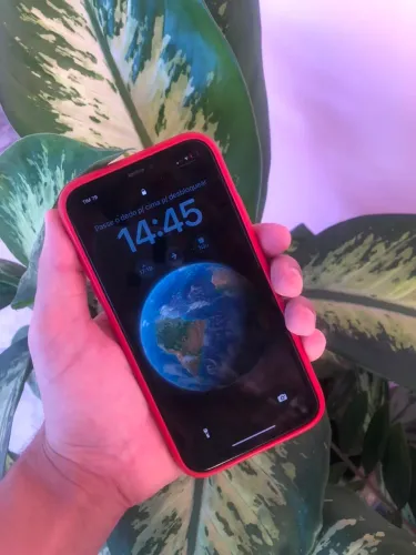 iPhone 11 - 64GB / Face ID On