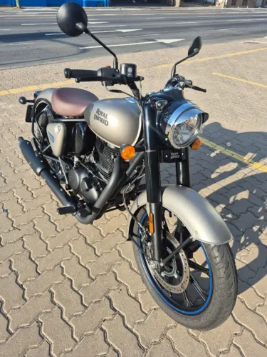 Royal Enfield Classic 350 - 2024 - 6.400 km