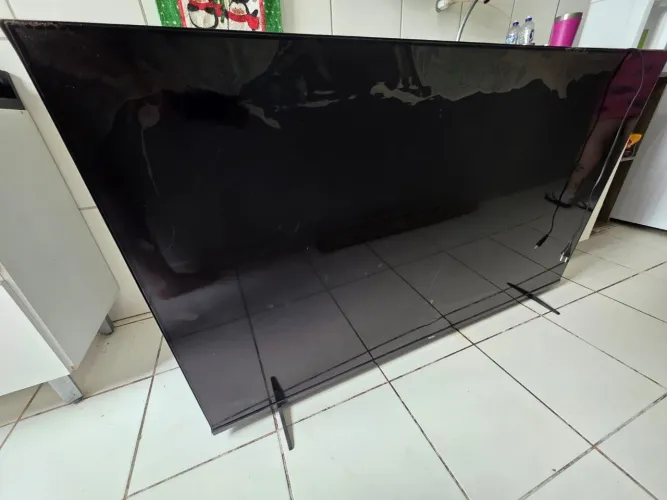 TV Philco 65 polegadas tela quebrada