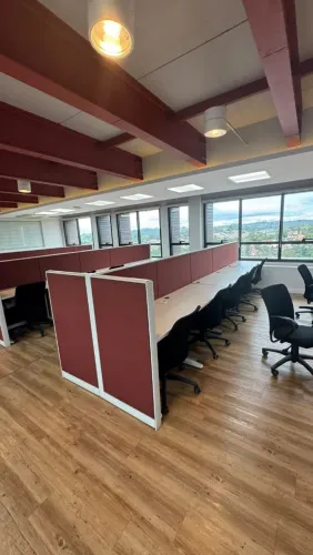 Baia de Escritório 4m x 1,60m (Sem cadeiras)