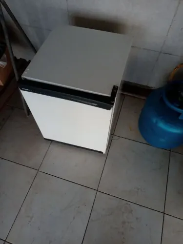 Frigobar Consul Top Júnior 80 litros 110 volts