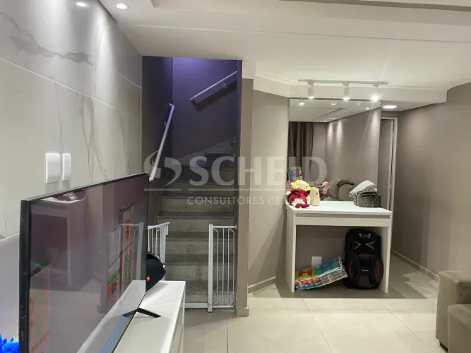 Sobrado para locação de 80,00m² útil, com 2 quartos e 1 vaga, no Jardim Sabará.