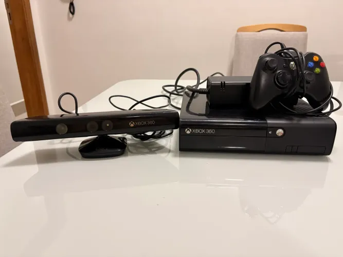 Xbox 360 + controle + kinect + 12 jogos.