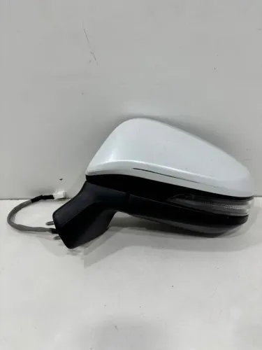 Retrovisor Toyota corolla cross lado esquerdo original 