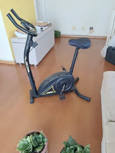 Bicicleta ergométrica usada. marca: Polimet magnetic 4300 nitro