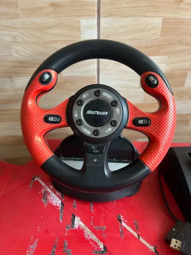 Volante gamer multilaser 