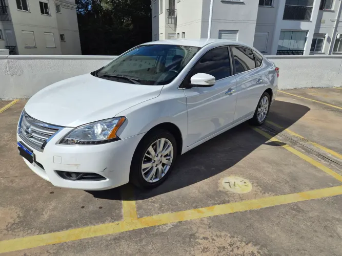 Nissan Sentra SL 2.0/ 2.0 Flex Fuel 16V Aut. 2015
