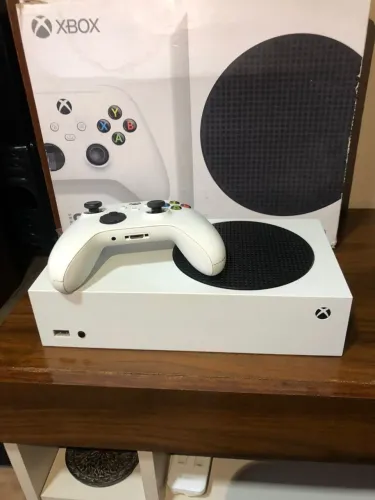 Xbox Series S | semi novo na caixa, 1 controle