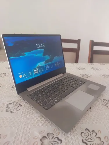 Notebook Lenovo, core i7 8ª geração, 8 GB RAM, SSD 256 GB nvme. Oportunidade