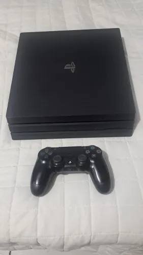 PS4 PRO - 1TB + 4 jogos (elden ring/shadow of the colossus/etc)