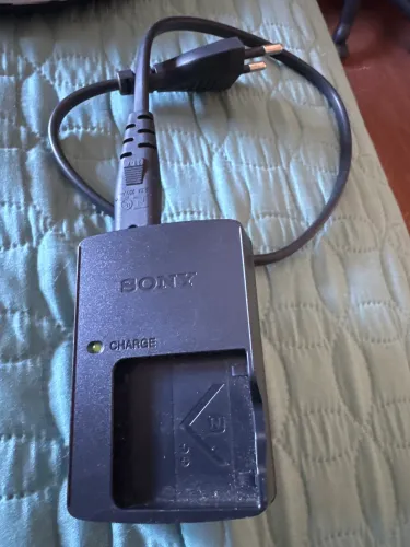 Carregador bateria Sony BC-CSN