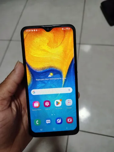 Samsung A20