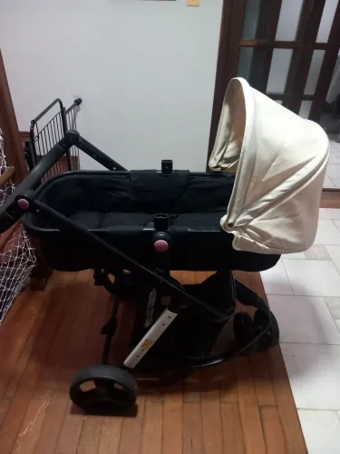 Carrinho de bebê  Safety 1 st mobi preto trio( bebê conforto, carrinho e base para carro)