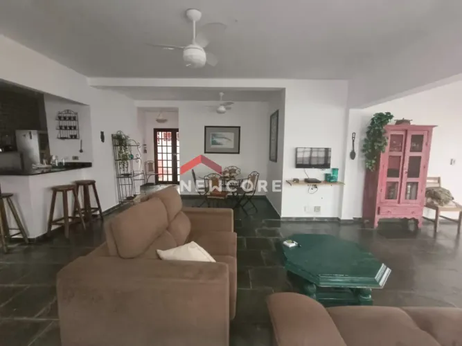 Casa de condomínio em Avenida Itapuã - Morada da Praia - Bertioga/SP
