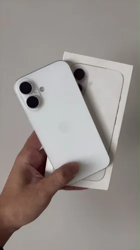 iPhone 16