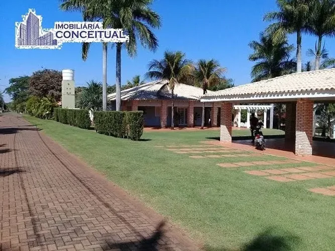 Casa de Condominio em Enseada Azul - Fronteira