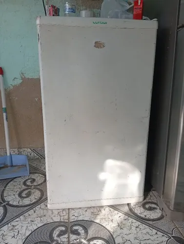 Vendo esse freezer vertical 4 gavetas funcionando perfeitamente 