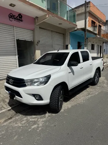 Toyota Hilux CD 4X4 2.8 Diesel Mec. 2018