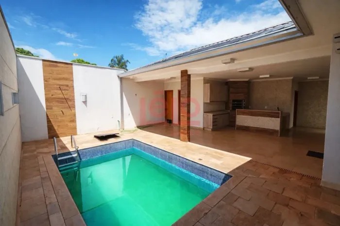 Casa para locação com piscina no Jardim Itália Santa Fé/PR