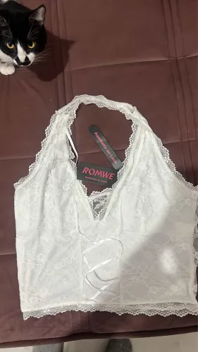 Blusinha branca de rendinha